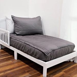 Beddy’s Toddler Reese aka Modern Gray